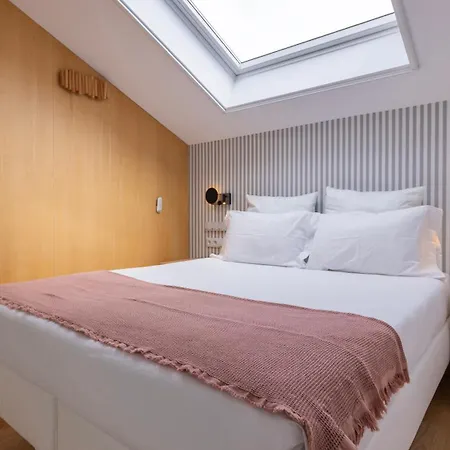 Blue Sky By Lovelystay * Corroios