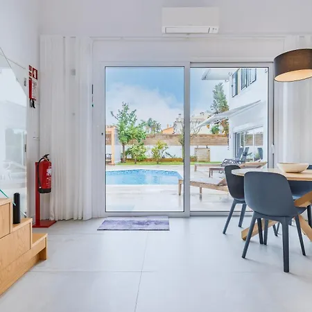 Blue Sky By Lovelystay Сasa de vacaciones Corroios